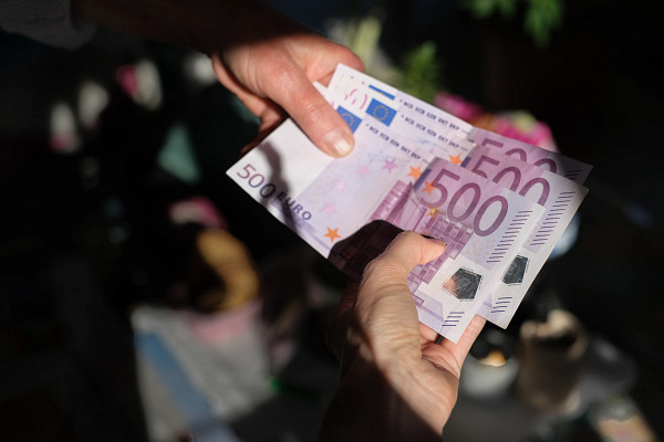 Image of money