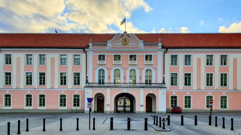 Image of red and white building