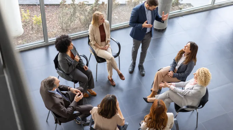Image of Round table people